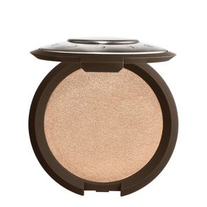 NWT Becca highlight in Opal shimmering skin